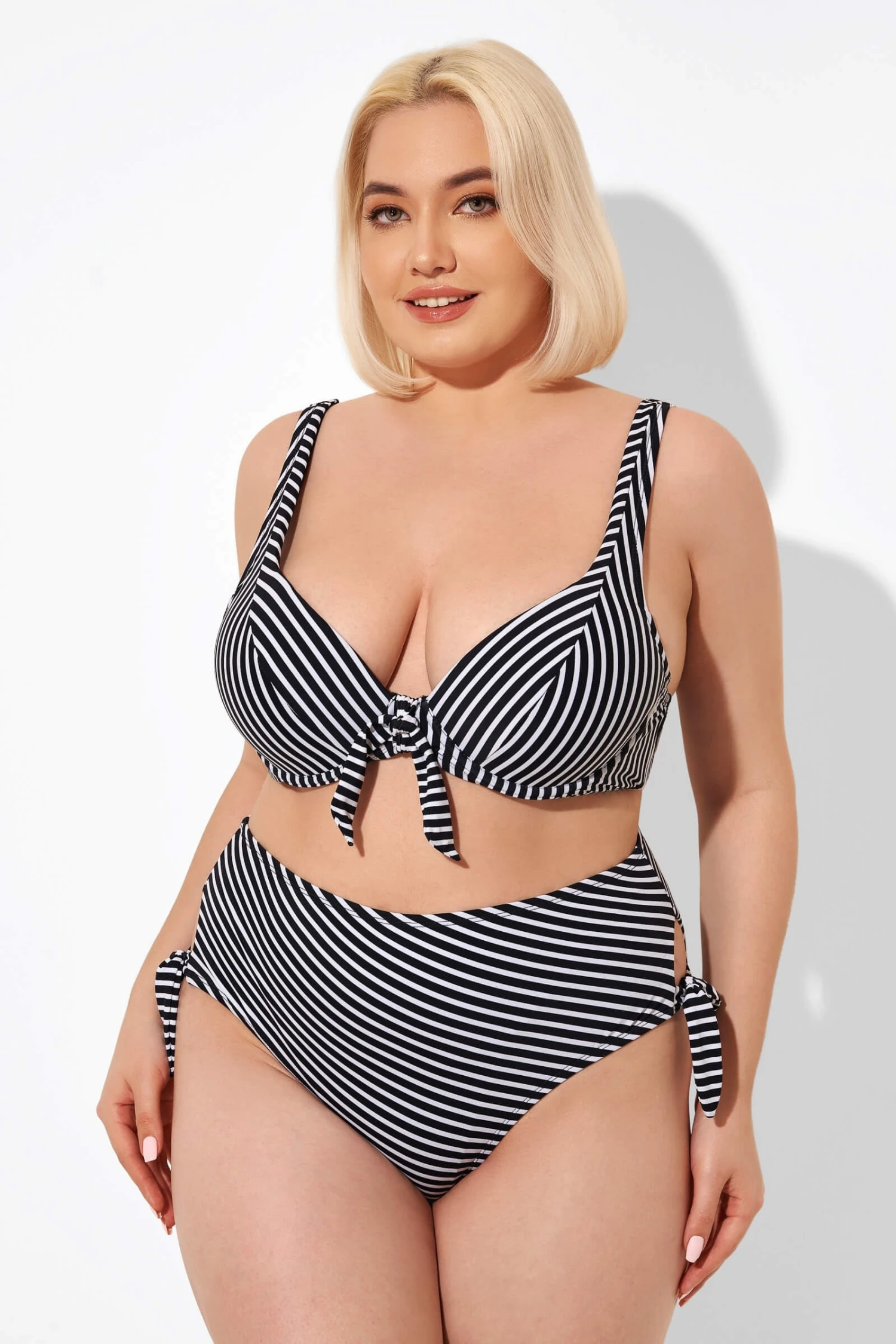 Black Stripes Knot Front Underwire Bikini Top - Image 4
