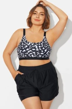 Plus Size Black&White Square Neck Bikini Top