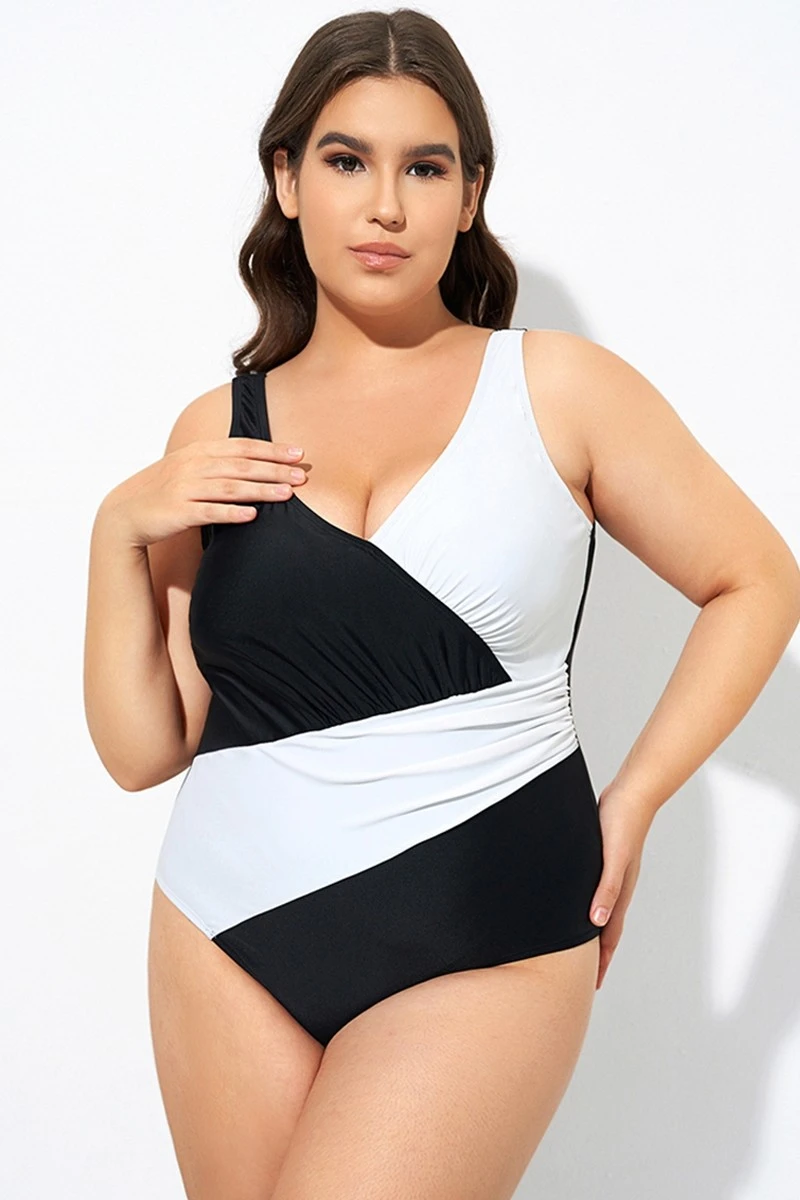 Black And White Plunge V-neckline One Piece Swimsuit - Image 4